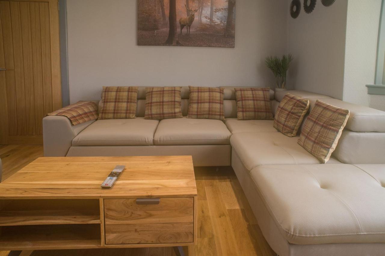 Luxury Super Central Cottage With A Hot Tub/ Gym Portree Exterior foto